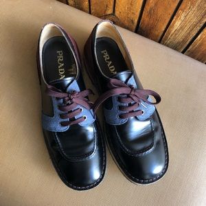 These shoes are barely used and are like new.